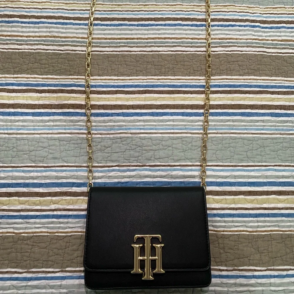 Tommy Hilfiger Crossbody Bag - Picture 2 of 6